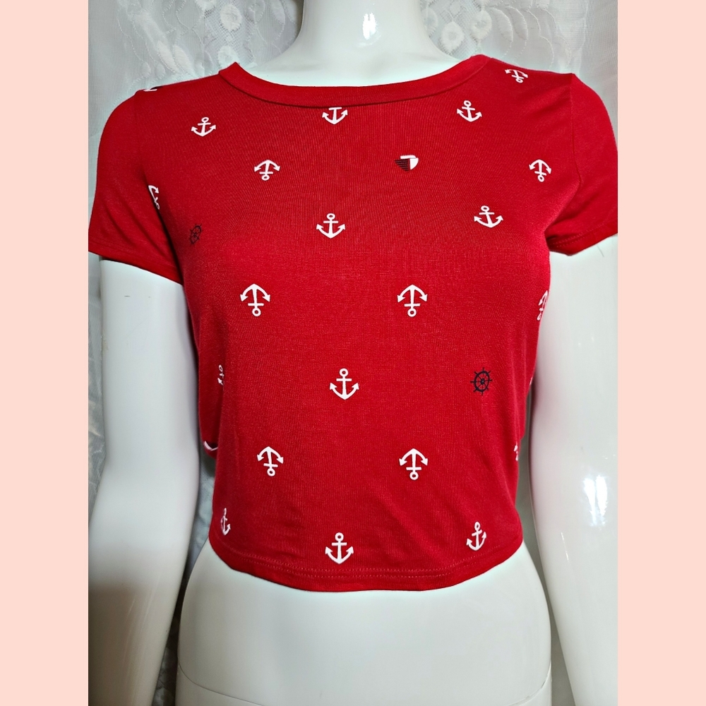 Anchors red top